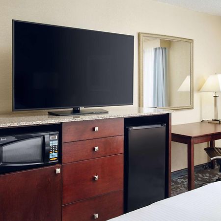 Doubletree By Hilton Rocky Mount Hotel Екстериор снимка
