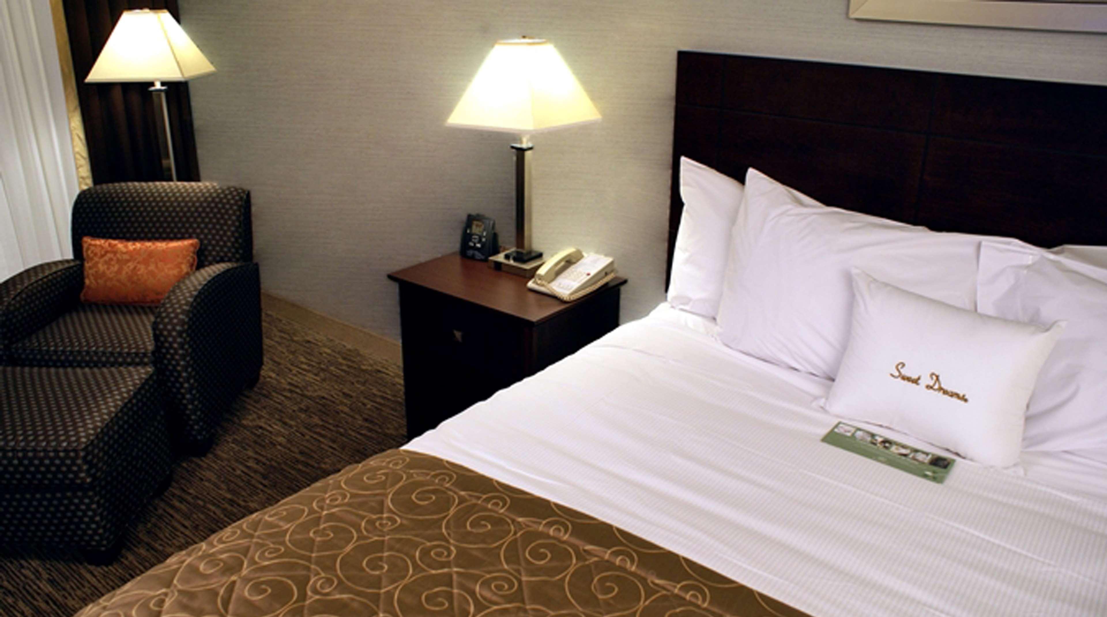 Doubletree By Hilton Rocky Mount Hotel Екстериор снимка