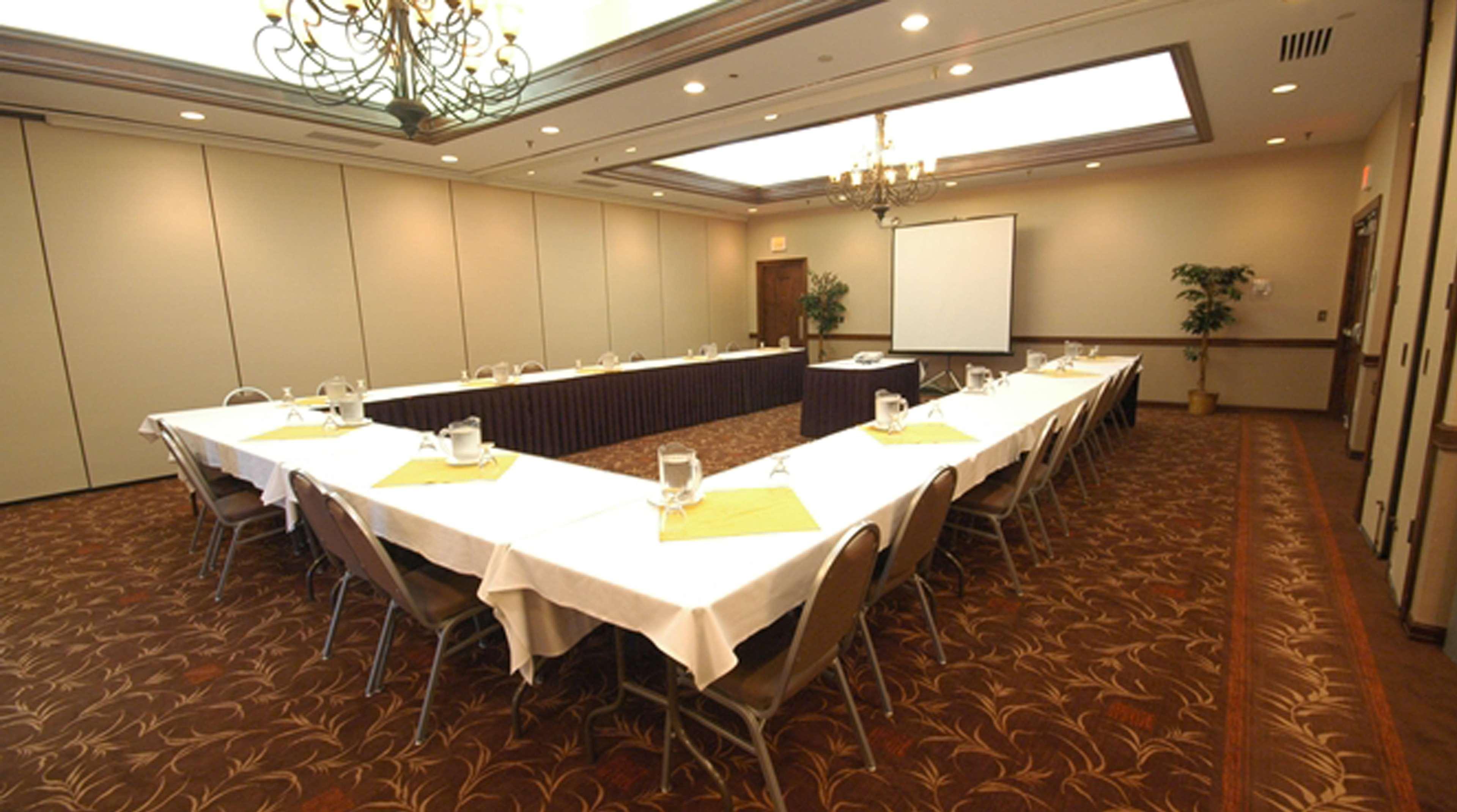 Doubletree By Hilton Rocky Mount Hotel Екстериор снимка