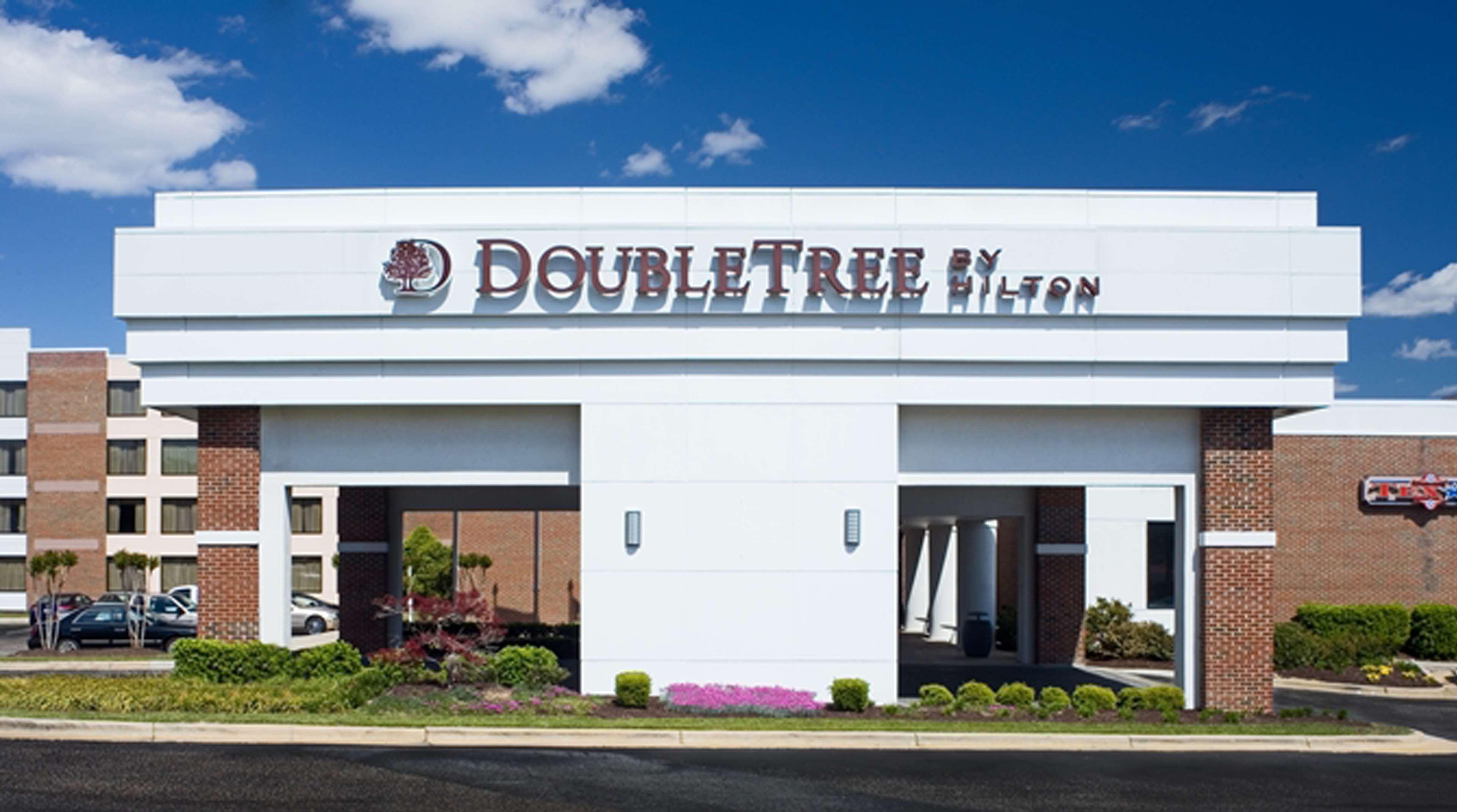 Doubletree By Hilton Rocky Mount Hotel Екстериор снимка