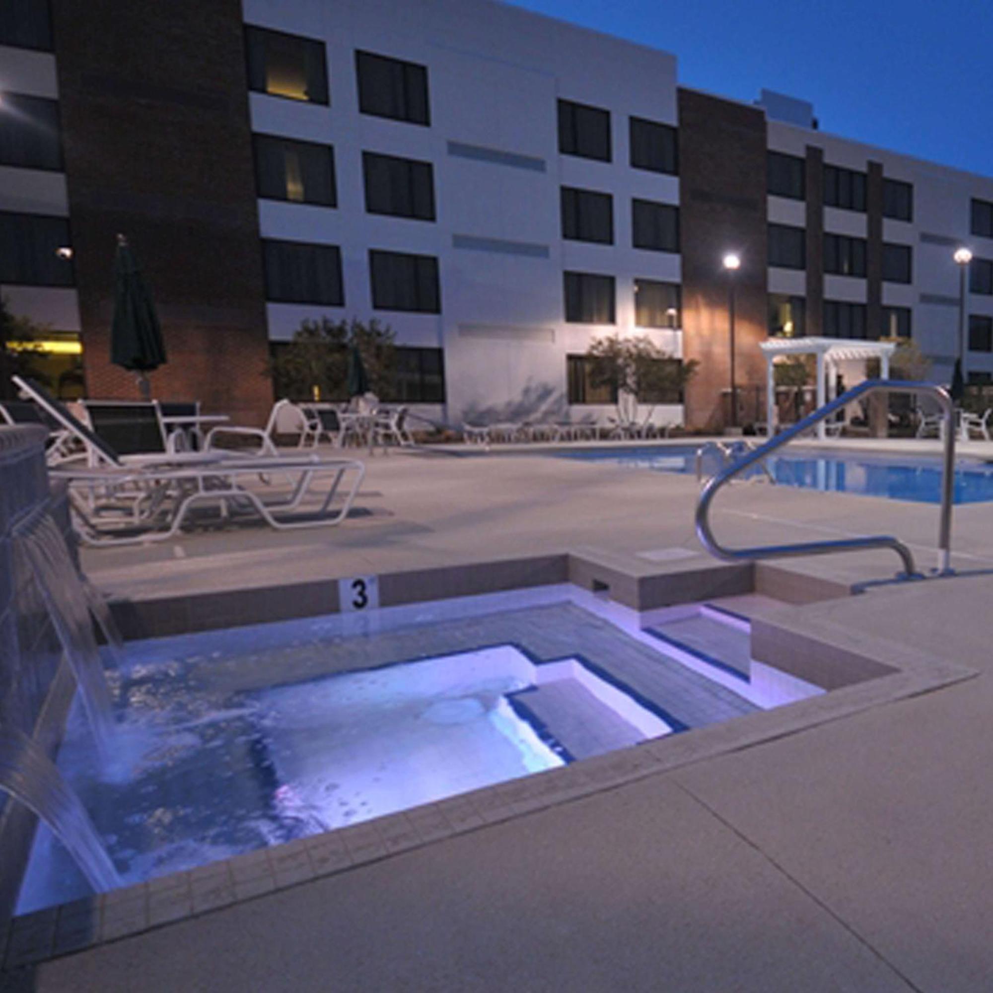 Doubletree By Hilton Rocky Mount Hotel Екстериор снимка