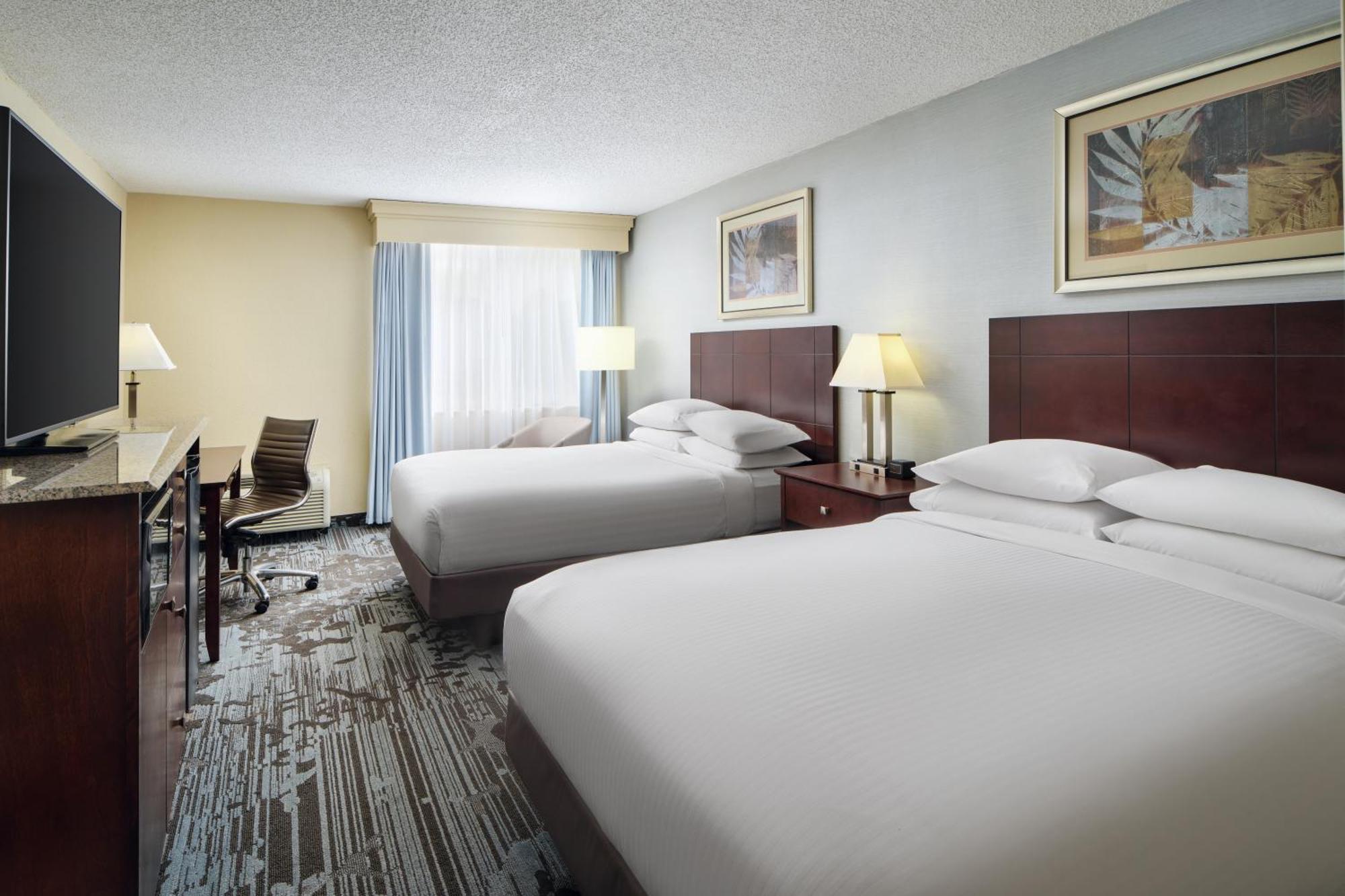 Doubletree By Hilton Rocky Mount Hotel Екстериор снимка